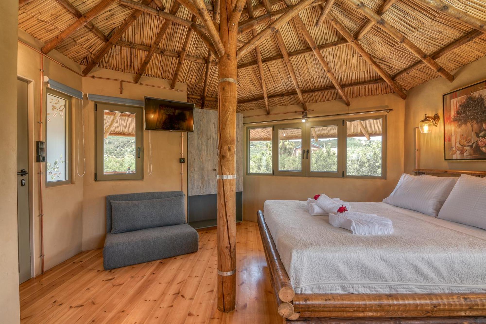 Campsite Eco Olive Treehouse
